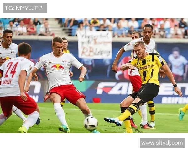 莱比锡红牛对曼联比赛前瞻及比分预测分析，谁将胜出